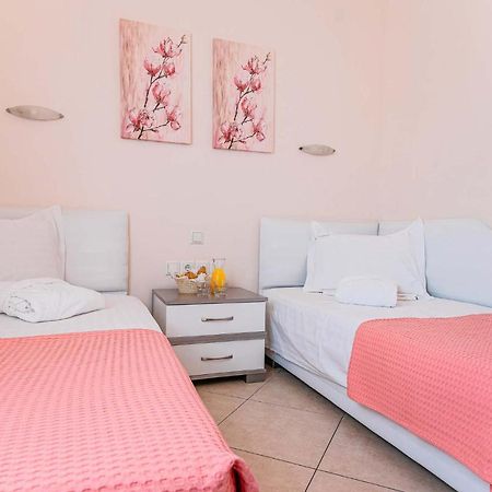 Marinis Boutique Rooms Nea Iraklitsa Exteriör bild