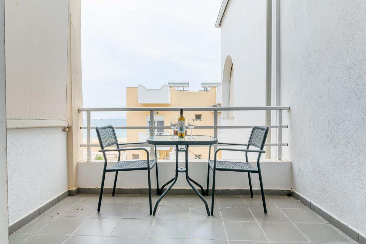 Marinis Boutique Rooms Nea Iraklitsa Exteriör bild