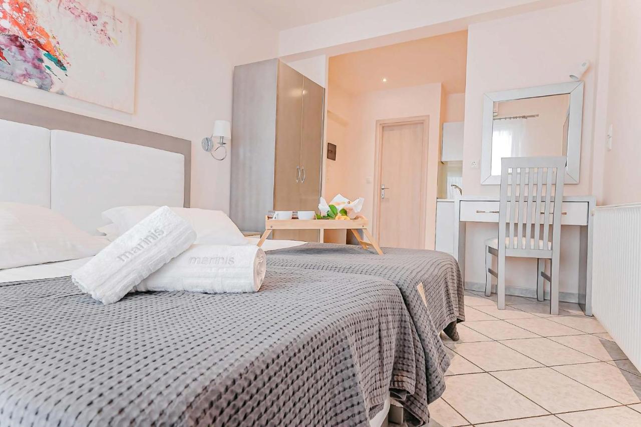 Marinis Boutique Rooms Nea Iraklitsa Exteriör bild