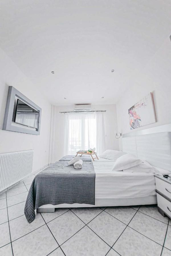 Marinis Boutique Rooms Nea Iraklitsa Exteriör bild