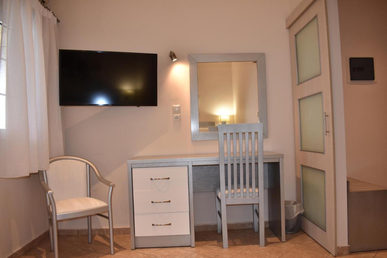 Marinis Boutique Rooms Nea Iraklitsa Exteriör bild