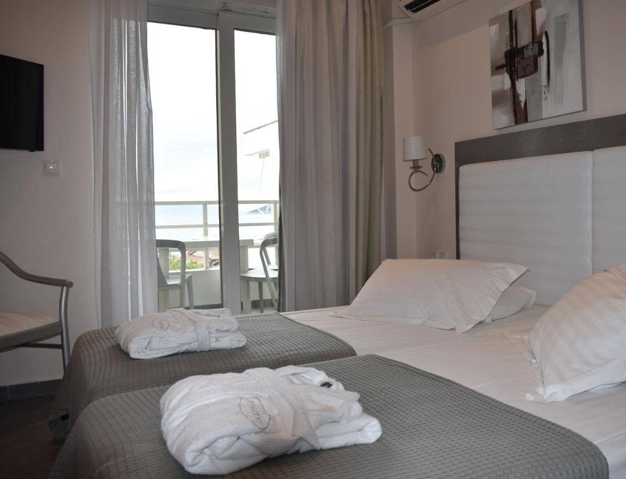 Marinis Boutique Rooms Nea Iraklitsa Exteriör bild